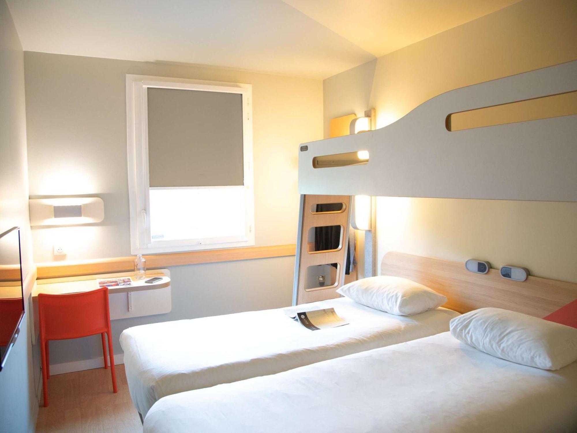 ibis budget Saint Quentin Yvelines - Vélodrome Montigny-le-Bretonneux Buitenkant foto