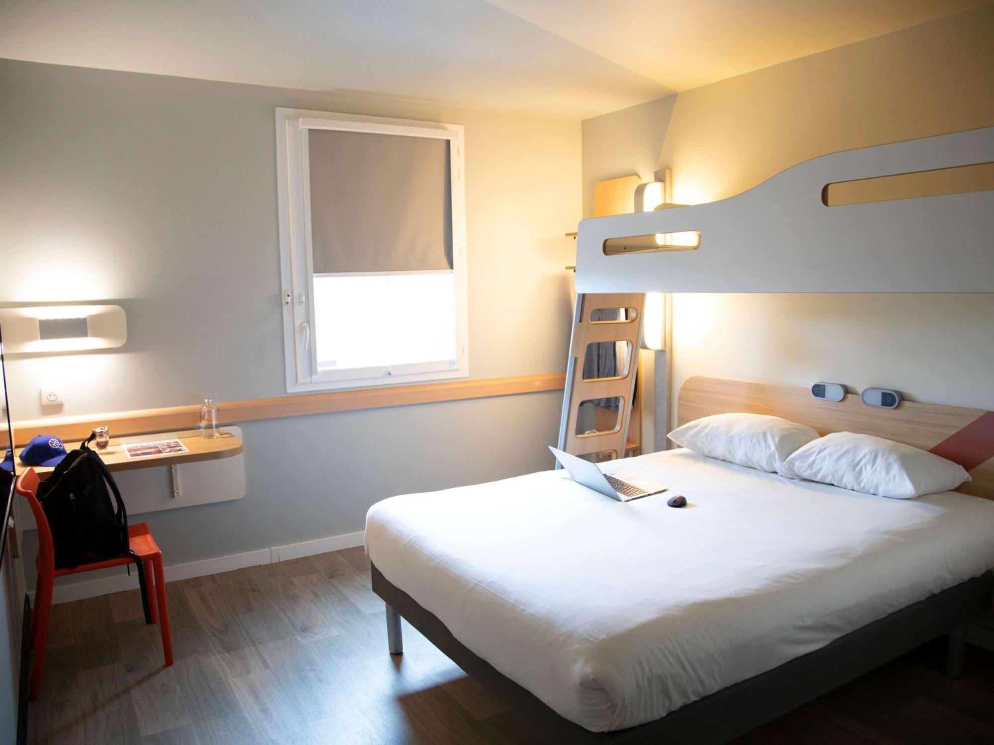 ibis budget Saint Quentin Yvelines - Vélodrome Montigny-le-Bretonneux Buitenkant foto